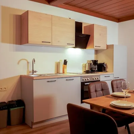 Golf Und Thermen Golfblick Bad Loipersdorf בית נופש *